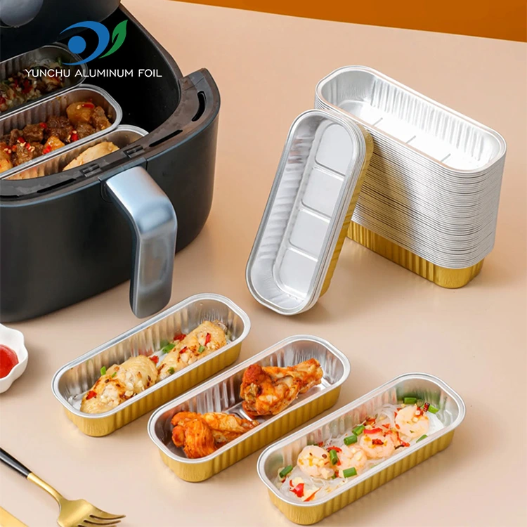 Прямоугольная выпечка пирога с гладкой волной алюминиевой фольги